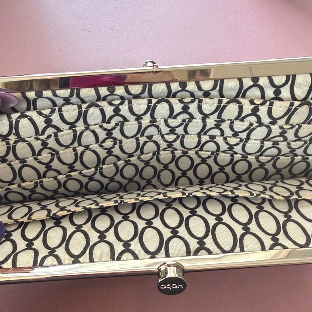 HOBO Lauren Clutch- Wallet - Picture 4 of 9